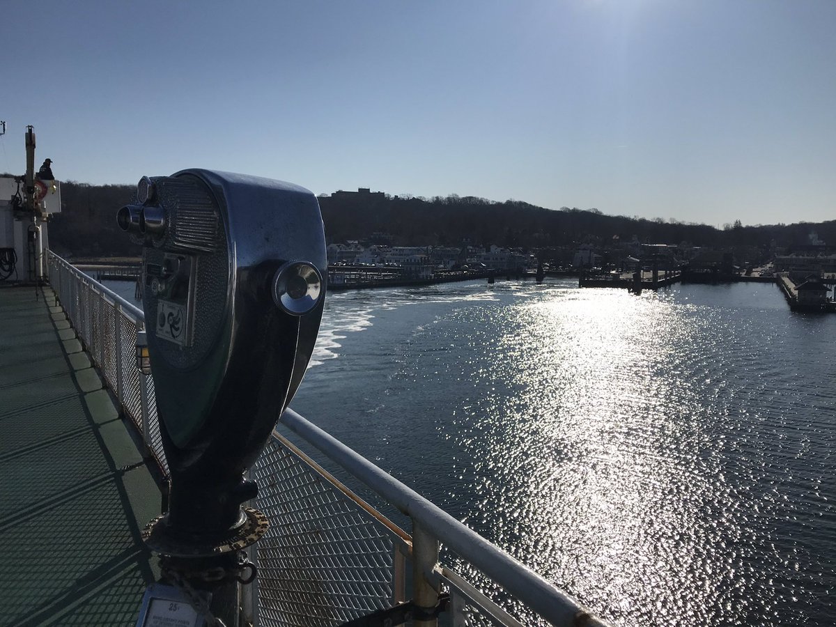 NYMBhockey's tweet photo. We are on the ferry heading to the first ever cross sound blind hockey game of NY Metro vs Hartford Braillers. If you or anyone you know is visually impaired please contact us #blindhockey #spreadtheword #hva #seeingpastsight #soundtigers https://t.co/EDRili7tCV