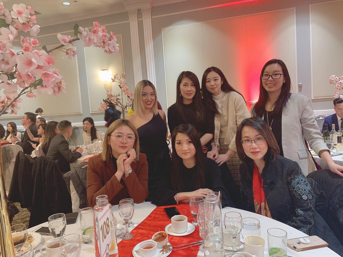 JoyZhou71588706's tweet photo. Great time at TD Chinese lunar new year Gala with great people #TDLNYGALA2020,#CHNY @SHong_TD @LiHong_xueTD https://t.co/IWqfWlWvmW