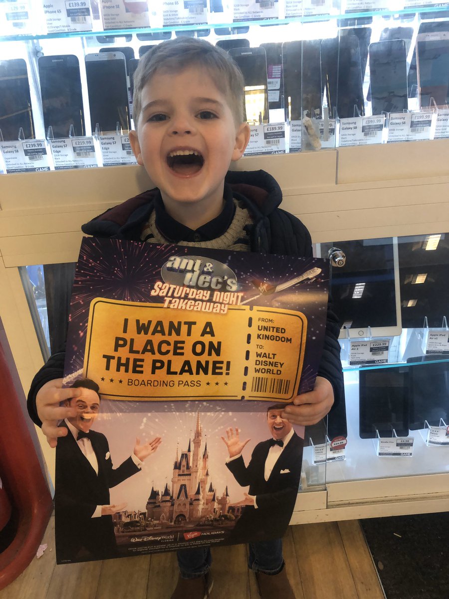 leanneybabi's tweet photo. @antanddec @itvtakeaway Sam just picked up our poster from virgin holidays in Edinburgh. He wants to rush home and get it on the window 😂 fingers crossed 🤞🏼 #getmeaplaceontheplane #SaturdayNightTakeaway #disneylife #hellomickey https://t.co/Y71uqbEfHi