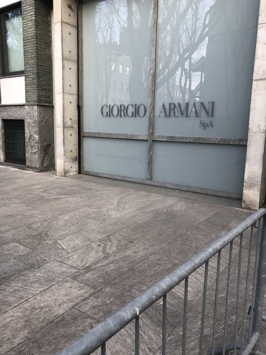 marcelkoch's tweet photo. @armani cancels all his fashion shows because of the coronavirus. https://t.co/pBpzgLMnrC