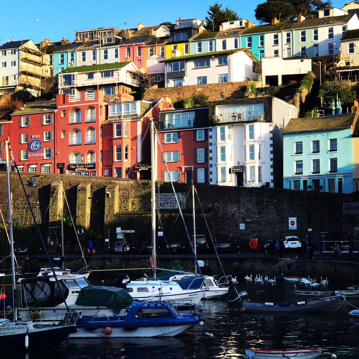 BrixhamTH's tweet photo. Awesome anytime of year!
#brixham #quayside #harbour #marinersbrixham https://t.co/Bjl54499cu