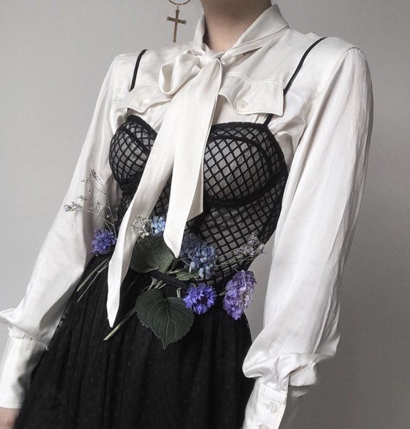 badestoutfit's tweet photo. https://t.co/aYMFGyUNwA