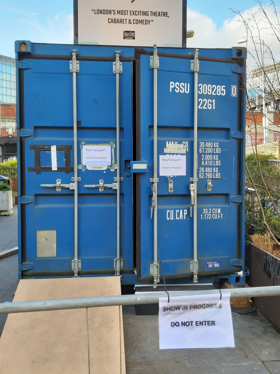 Just about to watch a show in a shipping container @VAULTFestival #RawTransport