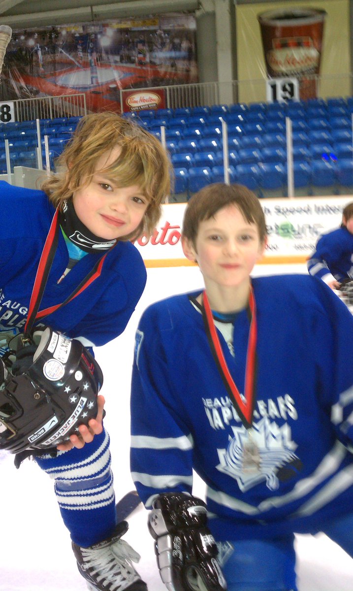 MichelleMatty1's tweet photo. ...and that’s a wrap! Timmy finished his senior season with 37 pts! 21 goals 16 assists and 96 penalty minutes!😂 We’ve Loved watching you play! 2010-2020 🏒✈️👊@TimmyMatty https://t.co/529VkNCgGF