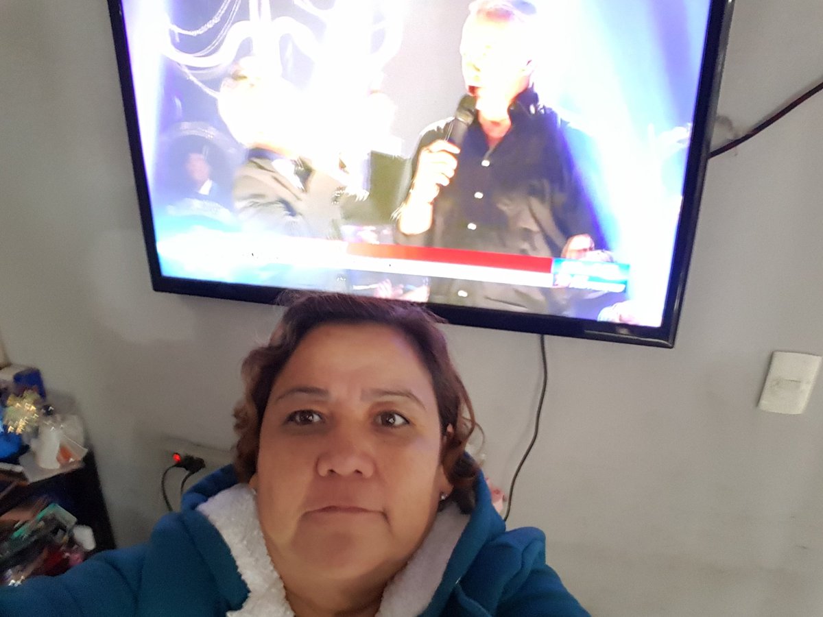 LETICIAESTRADA7's tweet photo. #licuadorabertin #LasNoticiasFds #lasnoticiasmty @arandatamayo Saluditos 🤳🏻🤪Leticia Estrada Vazquez . Santa Catarina. https://t.co/RqiSBhhOAe