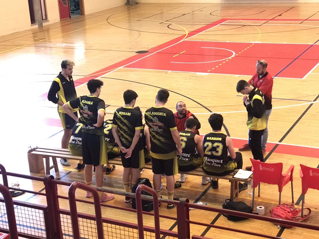 ciutatdinca's tweet photo. Sub 23 MAS
@ciutatdinca CAN COMPANY 55-87 Rte. Tres Palas Bahia San Agustín
Un buen aunque mermado Bahia le saca los colores a un equipo local que inoperante, le dió toda clase de facilidades a los visitantes que anotaban una y otra vez con facilidad pasmosa.
#123Inca https://t.co/Qdreo9KjZs