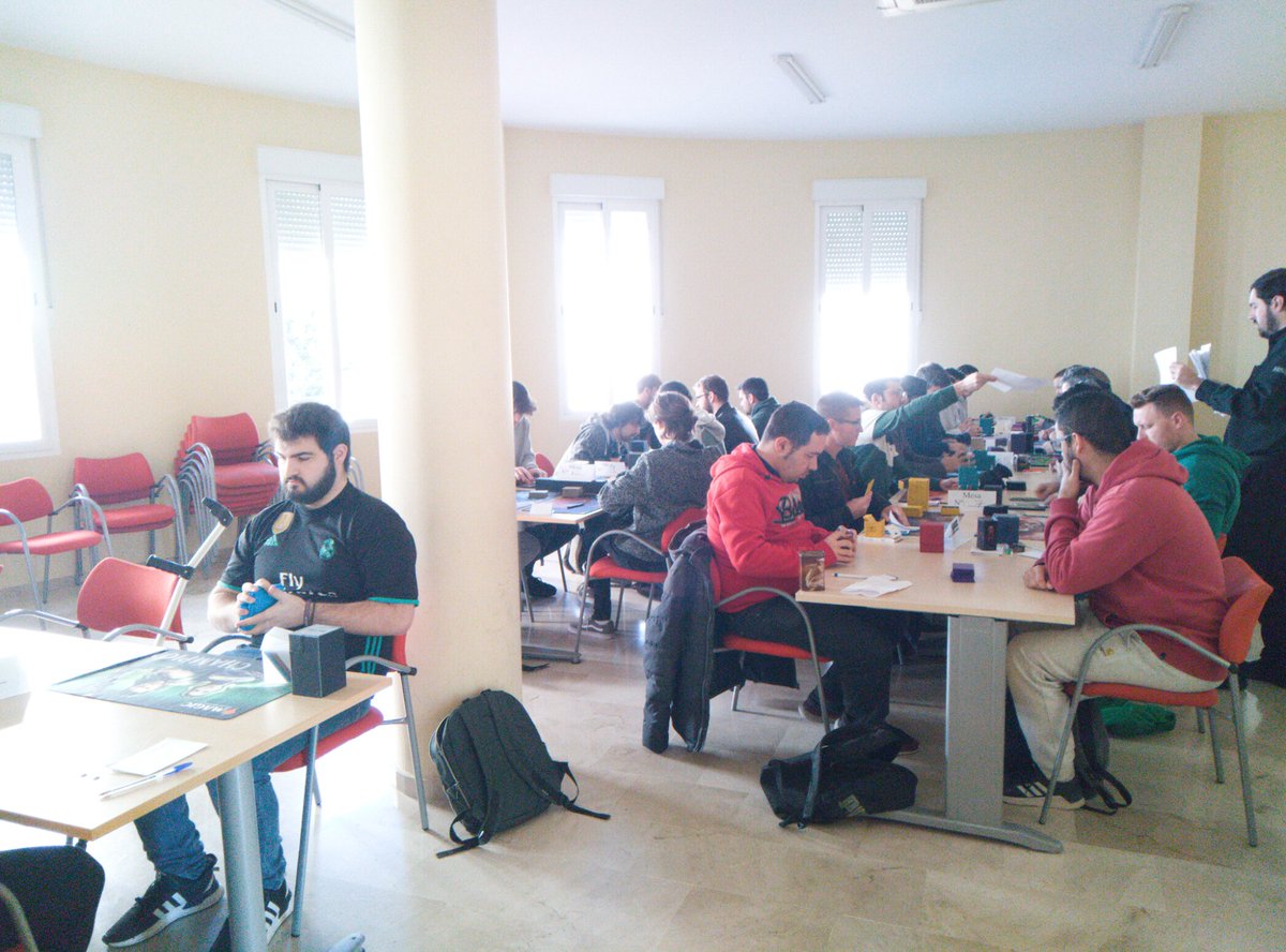 Da comienzo el primer torneo del año de #Magic Pioneer, con <a href="/JuanLuisSum/">Juan Luis Sum</a> @WarMagicStore y 26 jugadores. Suerte a todos los jugadores!!!