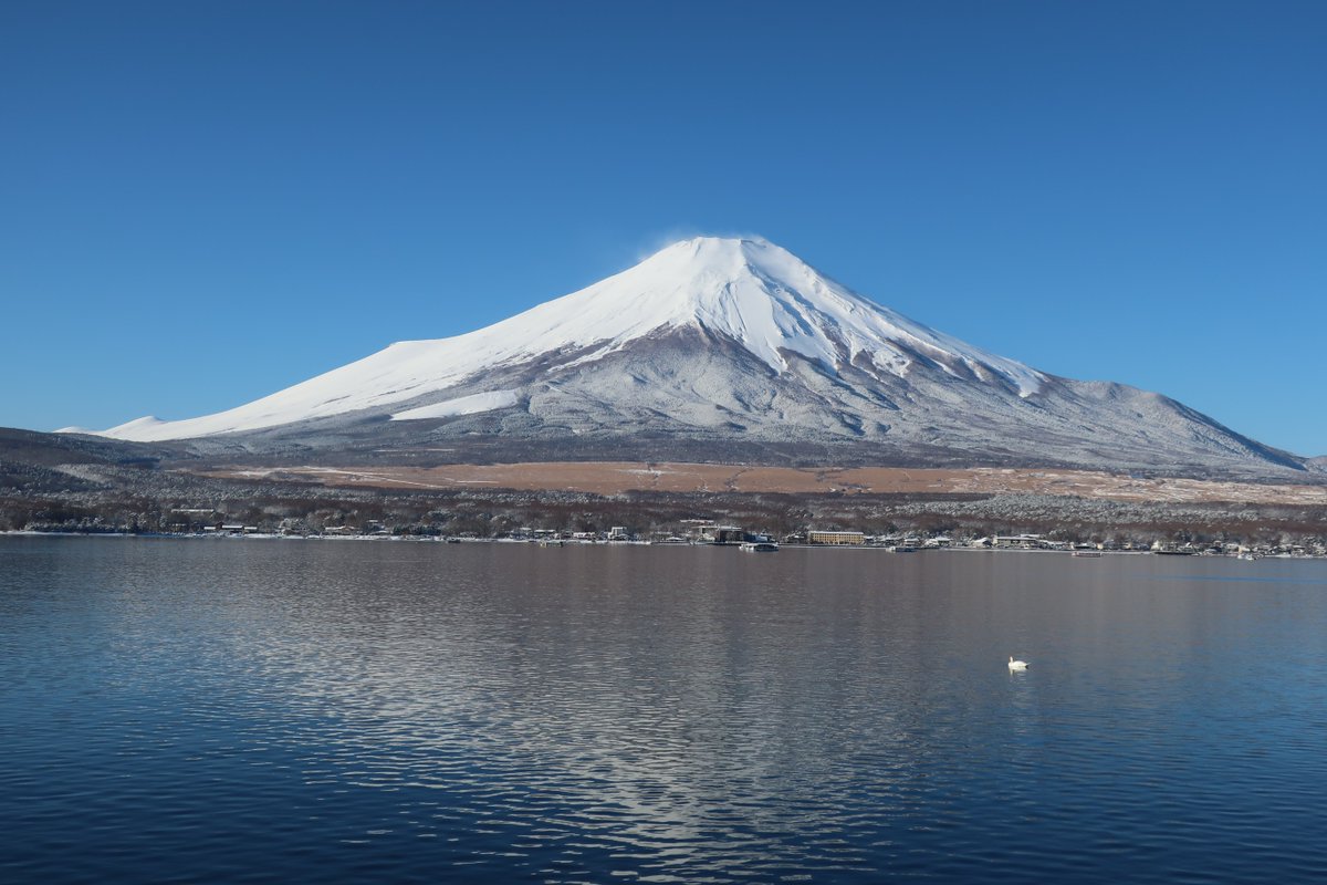 kuugawww's tweet photo. ちょっと前に雪が降った時に撮った富士山

#富士山の日 https://t.co/Ojz3qwxQrv