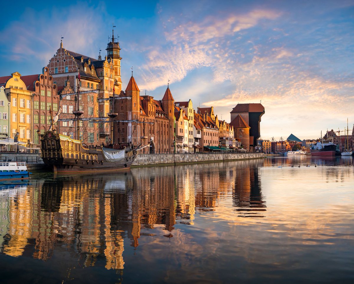 TEFLAcademyUK's tweet photo. Awesome thing alert! Sound the alarm π Contrary to popular belief you don't need a degree to teach and travel.
Check out the thirty countries you can ahead to with only our level 5 TEFL course: https://t.co/6FevzUa6Py
#TEFLCourses #TeachAbroad https://t.co/MIgDy3oYZK