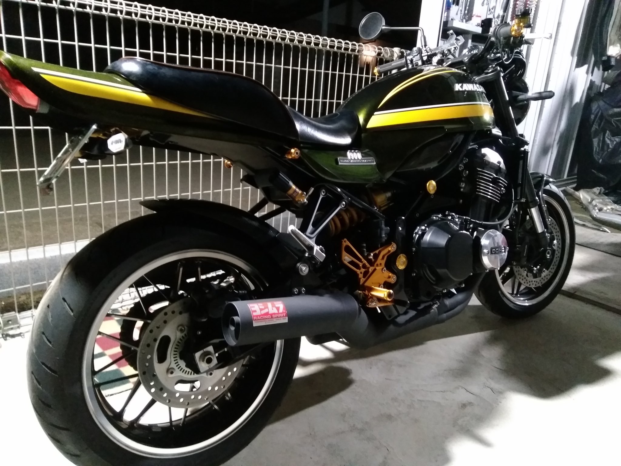 Z900RSヨシムラ機械曲げマフラー