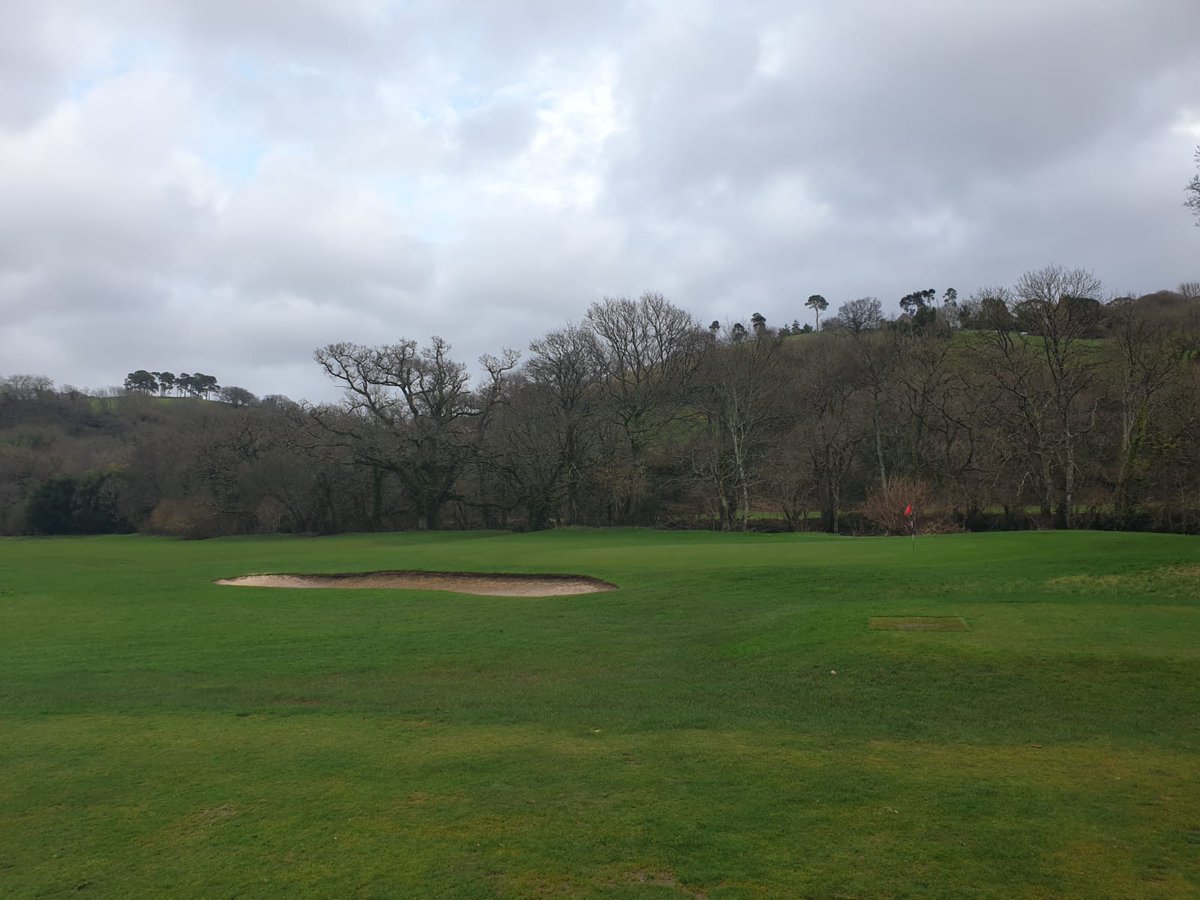 TeignValley1's tweet photo. What a difference in under a week. Fantastic work by our amazing #Greenstaff. #18maingreensasalways #wintergolf #value https://t.co/6ds0e8ezhZ