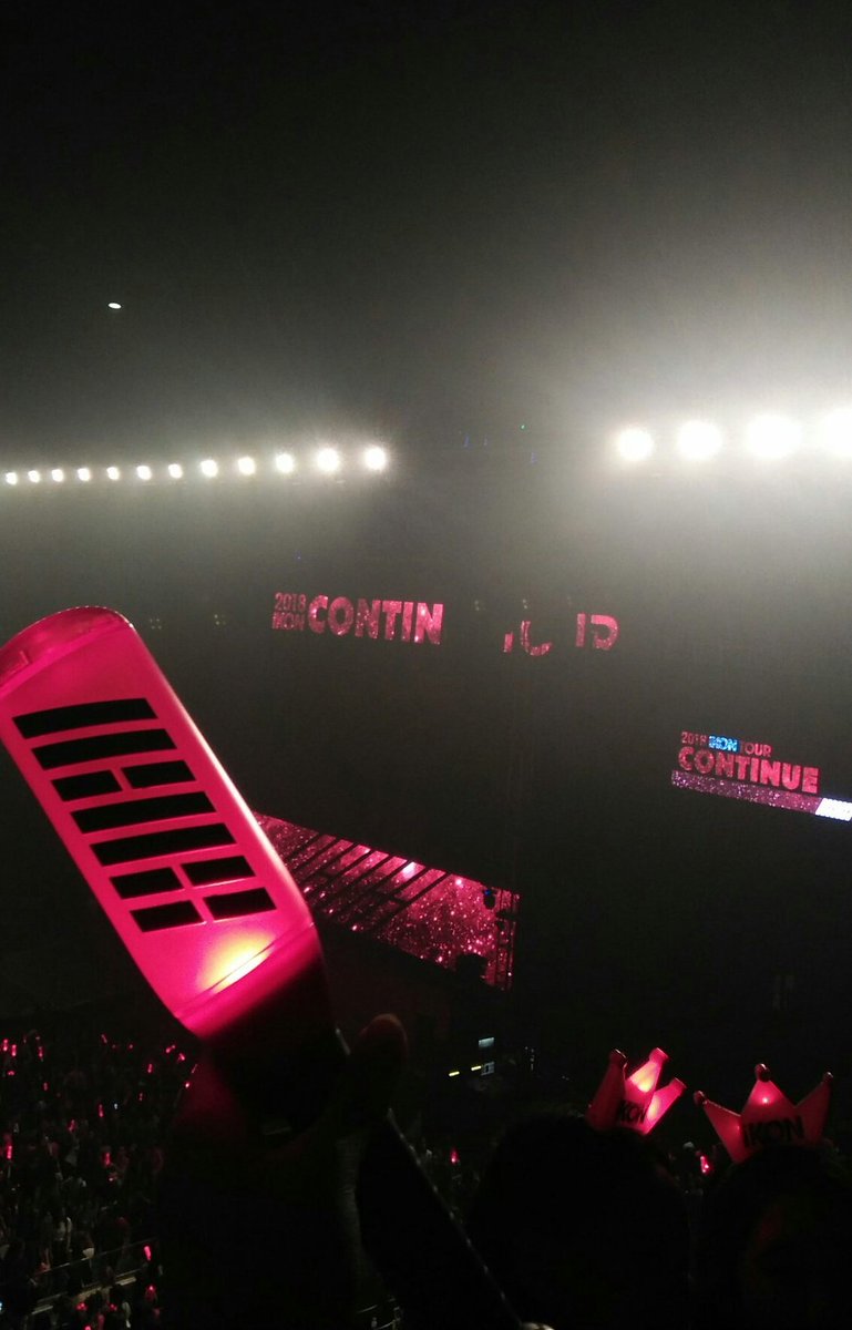 igotkon_'s tweet photo. FANGIRL DREAM ACHIEVED✨ 
❤💚💙💜

181111 iKON continue
191026 GOT7 keep spinning
200208 SEVENTEEN ode to you https://t.co/XtIQxDABc3