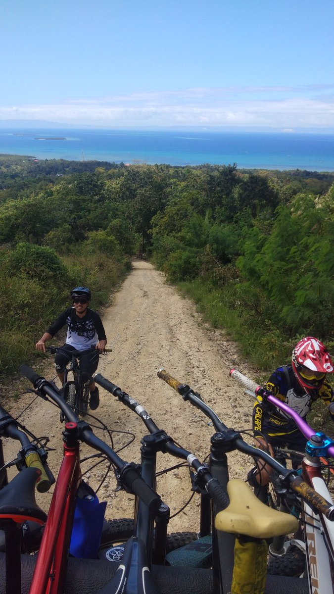 patrick_fuertes's tweet photo. #EnduroSundays https://t.co/wZ6T6qOoQs