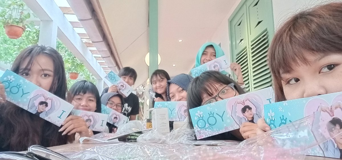 NFia_Jogja's tweet photo. #HowAreYoo today 🤭🤭🤭
Makasih buat teman2 N.Fia Jogja ❤❤❤
See Yoo di event selanjutnya~♡♡♡ https://t.co/WsrDXiW1fF