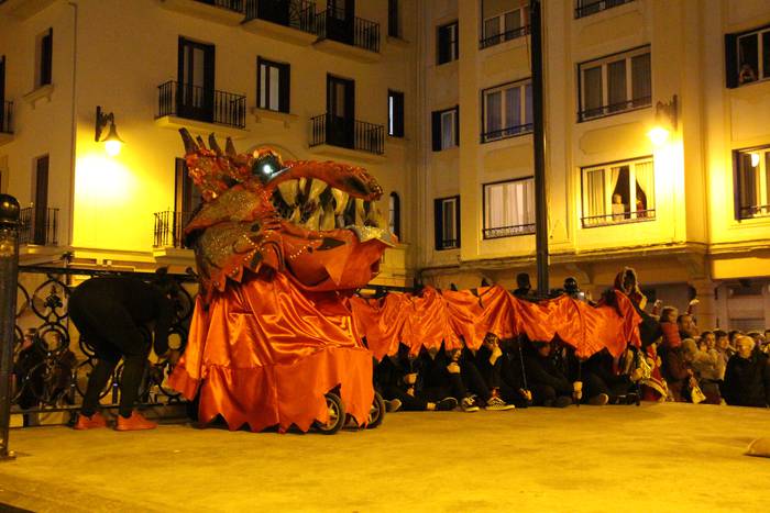 jalgidt's tweet photo. Eskerrik asko Zarautz! Zoragarria izan zen herrikideak gurekin batera jai giroan sentitzea! Mila esker Alproja antzerki taldea, ZarautzTRIK eta Goizeko Ihintza txistulari taldea! 👏 Gora euskal inauteriak! 
Argazkiak: @zarauzkohitza https://t.co/0mTik5NQJt