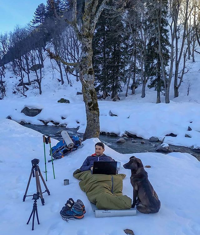 captivatingkmr's tweet photo. Into the wilderness.

#outdoormentality #adventure #outdoors #life #wilderness #mountains #travel
#memories #snowday

In Picture: @insta_kashmir_
Photo by : ovias shamsi https://t.co/URc2egXWv8 https://t.co/WW6NtYEm35