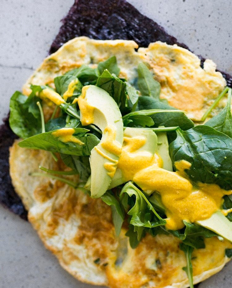 Pitchflow_'s tweet photo. These Nori Wraps are such an easy yet nourishing quick meal! Nori provides you with vitamin A, magnesium and vitamin C. All you need to boost your mood and energy levels! Check out the recipe @foodmatters
#lovewhatyoueat #eatforconfidence⁠
#healthyrecipeshare #eatclean #realfood https://t.co/5ECtRePswt