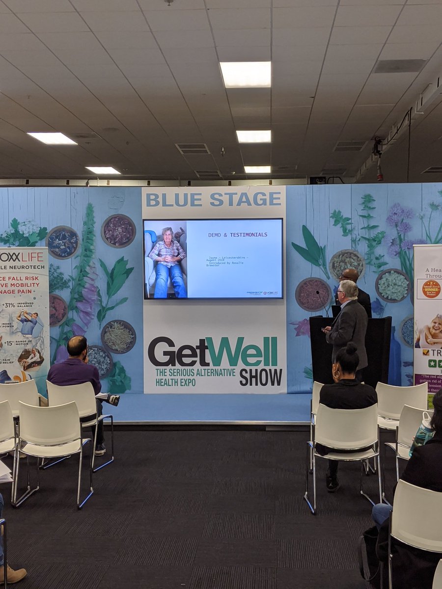 GetWellShow's tweet photo. Interesting talk from Phil Hawes and Charles Roswess on the blue stage demonstrating their wearable tech that improves mobility and reduces pain
#GetWellShow https://t.co/E4Zt0Kzyte