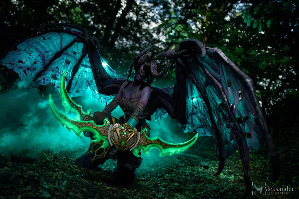 Warcraft's tweet photo. "My life is dedicated to destroying the Burning Legion."

Demon Hunter Cosplay by @WillowCreativ3
Photos by Aleksander Photo and A.Z.Production

Send us your cosplay to CMTEAMEU-WoW@blizzard.com for a chance to be featured in one of our next Sunday Cosplay updates. https://t.co/Rec8Iyknfi