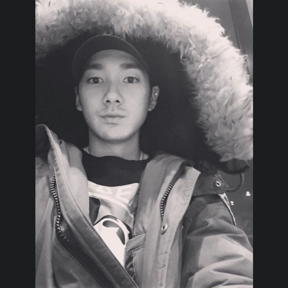 0318st___'s tweet photo. [160214] #아론 Instagram Update
연습중 ! practice makes perfect ! #nuest #aron #comeback #lesdoit https://t.co/J8jBwrhfMI
