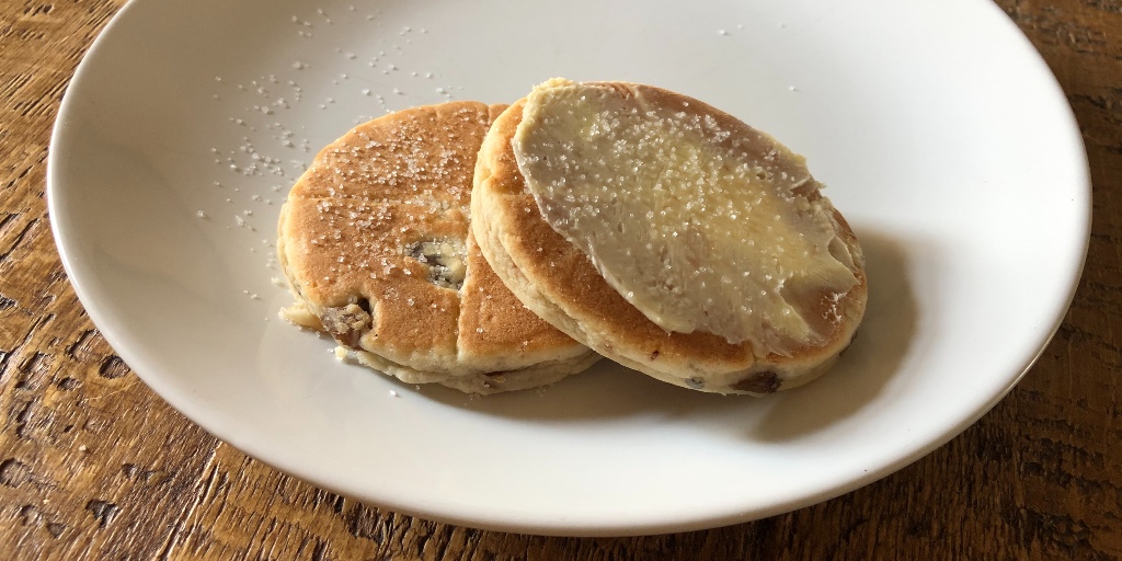 Shirgar_'s tweet photo. We butter and sugar our Welshcakes ๐
How about you?
#Shirgar https://t.co/gB3k1GE2GZ