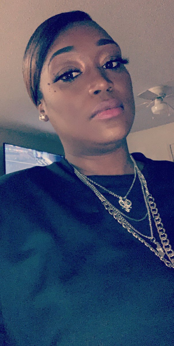 Shenese Shenese (HelloSimplyMe) Twitter