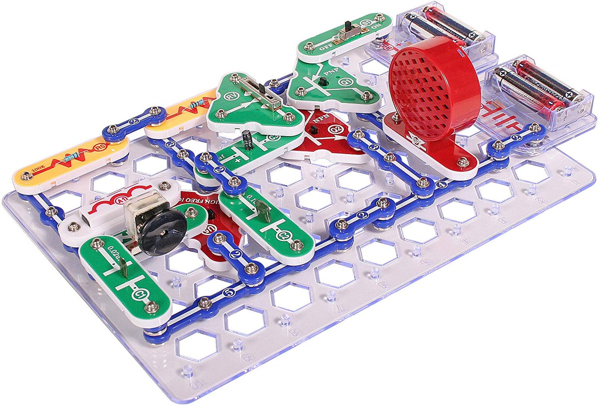#AD #REVIEW <a href="/JohnAdams_Toys/">John Adams Toys</a> Hot Wires Electronics Set "The snap together connectors are great and really do make accessing the ideas and concepts of circuits much easier for younger kids ⭐️⭐️⭐️⭐️⭐️" whatsgoodtodo.com/john-adams-hot…