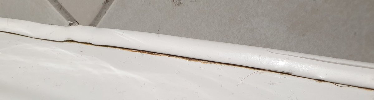 DaveSaint1's tweet photo. #daretobedifferent with a bathroom that doesn't last a year from @AvantHomes #poorquality #customerservice #noaftercare #fixityourself https://t.co/H29Jv5Qy12