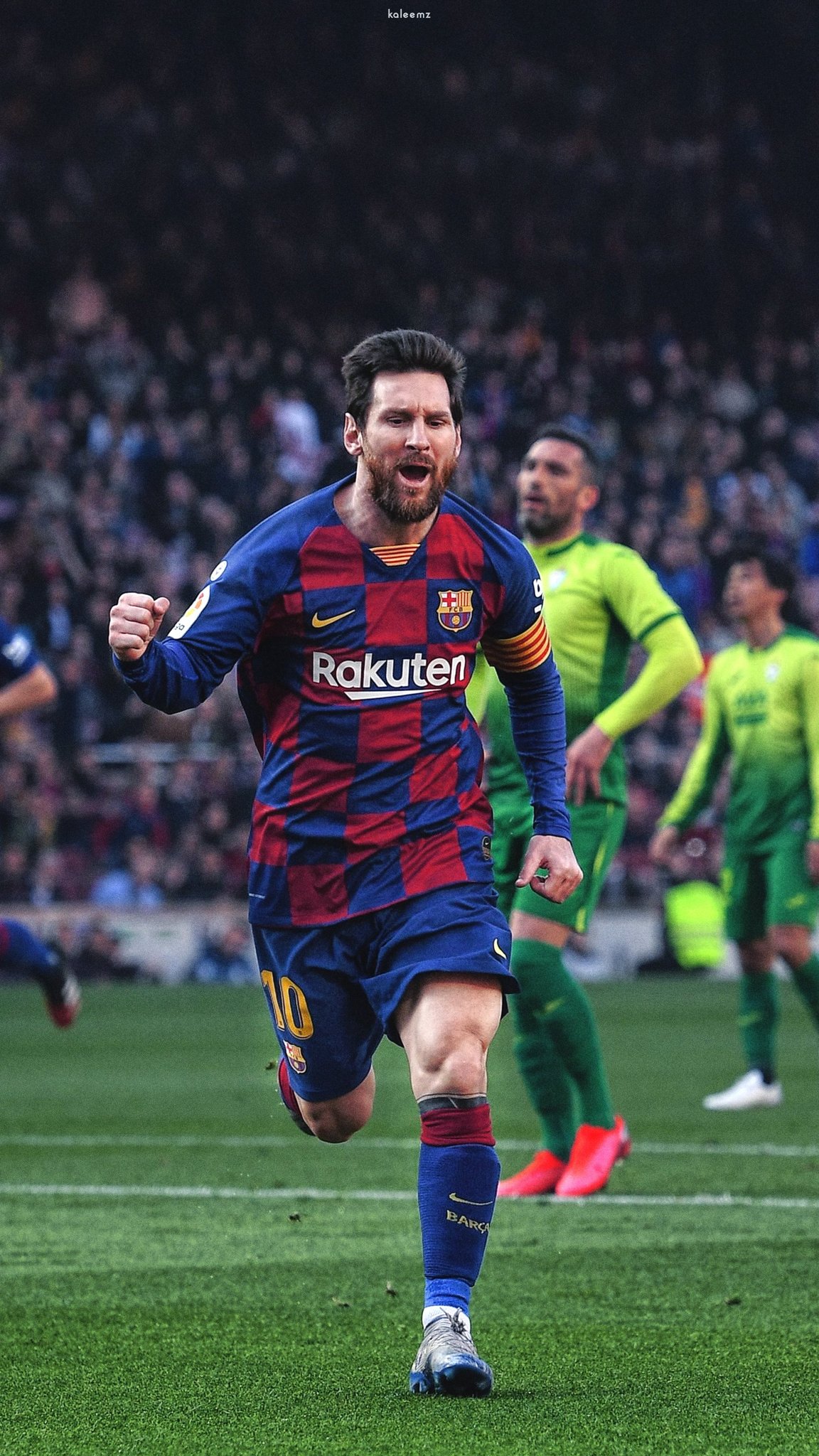 Sự ăn mừng của Messi luôn được mong đợi sau mỗi bàn thắng. Hãy xem bộ sưu tập ảnh sự ăn mừng của anh với những biểu cảm khác nhau. Từ niềm vui tột độ cho đến sự tập trung, bạn sẽ không thể bỏ qua những khoảnh khắc đặc biệt này.