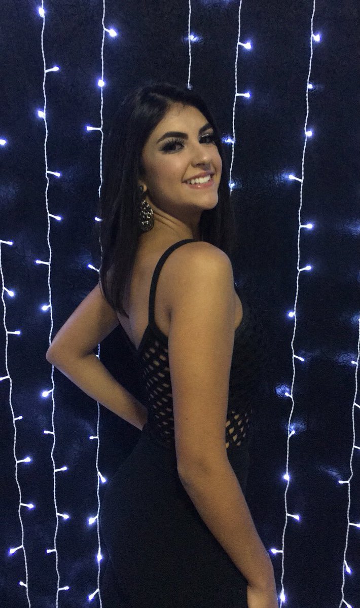 LuizaFianco's tweet photo. Festa perfeita🤍❤️... #XVdaJulia https://t.co/XFKiR0jtoz