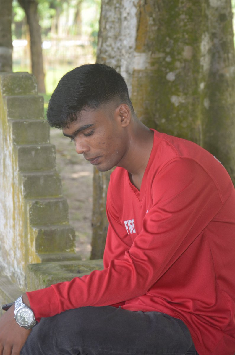 GrSarkar's tweet photo. জ্বি,
বউকে এতোটাই ভালোবাসবো আশেপাশের ভাবীরা,আর বান্ধবীরা যেনো হিংসা জ্বলে। https://t.co/nv9jypbNGR