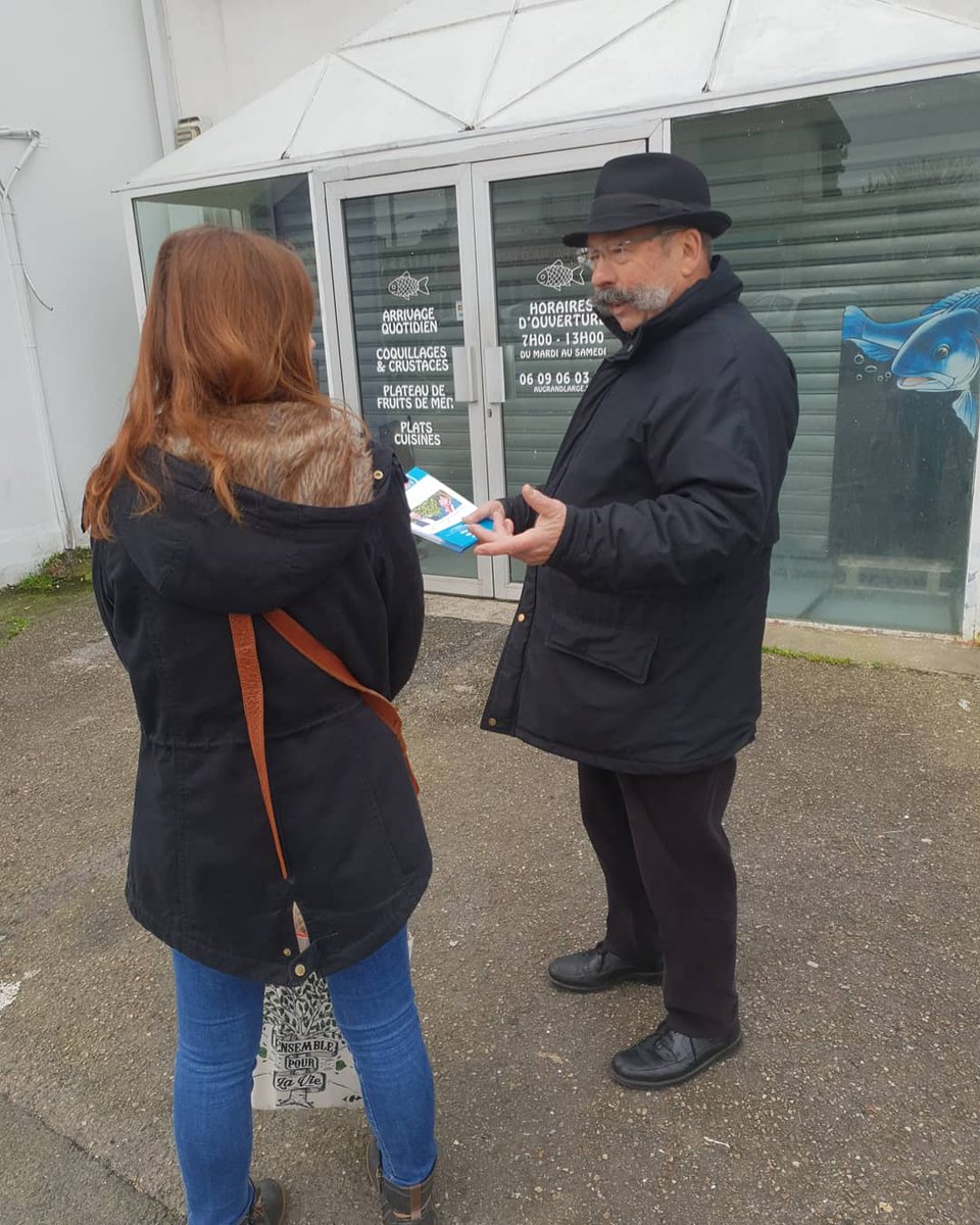 ChangerVO's tweet photo. Ce matin encore nous étions à la rencontre des villenavais quartier chambéry vieux bourg et bocage. A moins d'un mois du premier tour nous avons reçu un très bon accueil. Les villenavais veulent changer! #25ansçasuffit #écologie #solidaire #citoyen #villenavedornon https://t.co/X0PffqLFhx