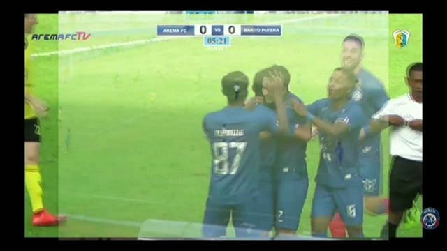 NewsArema's tweet photo. #Mbois.. Gol pertama Arema yg dicetak oleh Tendangan Rocket Dave Mustaine🚀 🦁🦁🦁
..
Salam Satu Jiwa
#Arema #SingoEdan #AremaFC #JerseyArema #SingoEdan #ArekMalang #Aremania #Aremanita #Mbois #ArekMalang #Tangames #Malang #Ngalam #Sasaji #LaunchingArema… https://t.co/7nmmQvbQ3G https://t.co/1ydcAu0Y3x