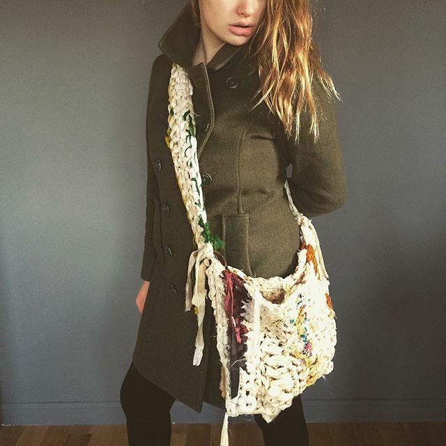 yarnyarnfiber's tweet photo. Big crocheted sari ribbon freeform bag. Easy to make with a chunky hook! Keep it nice and loose. #sarisilkribbon #freeformcrochet #crochetaddict #crochetlover #crochetribbon #handmaderibbon #ribbonyarn #yarnyarn #yarnaddict #yarnporn #yarnlove #yarnhoard… https://t.co/cQRA9oc45j https://t.co/ANqoKASLg9