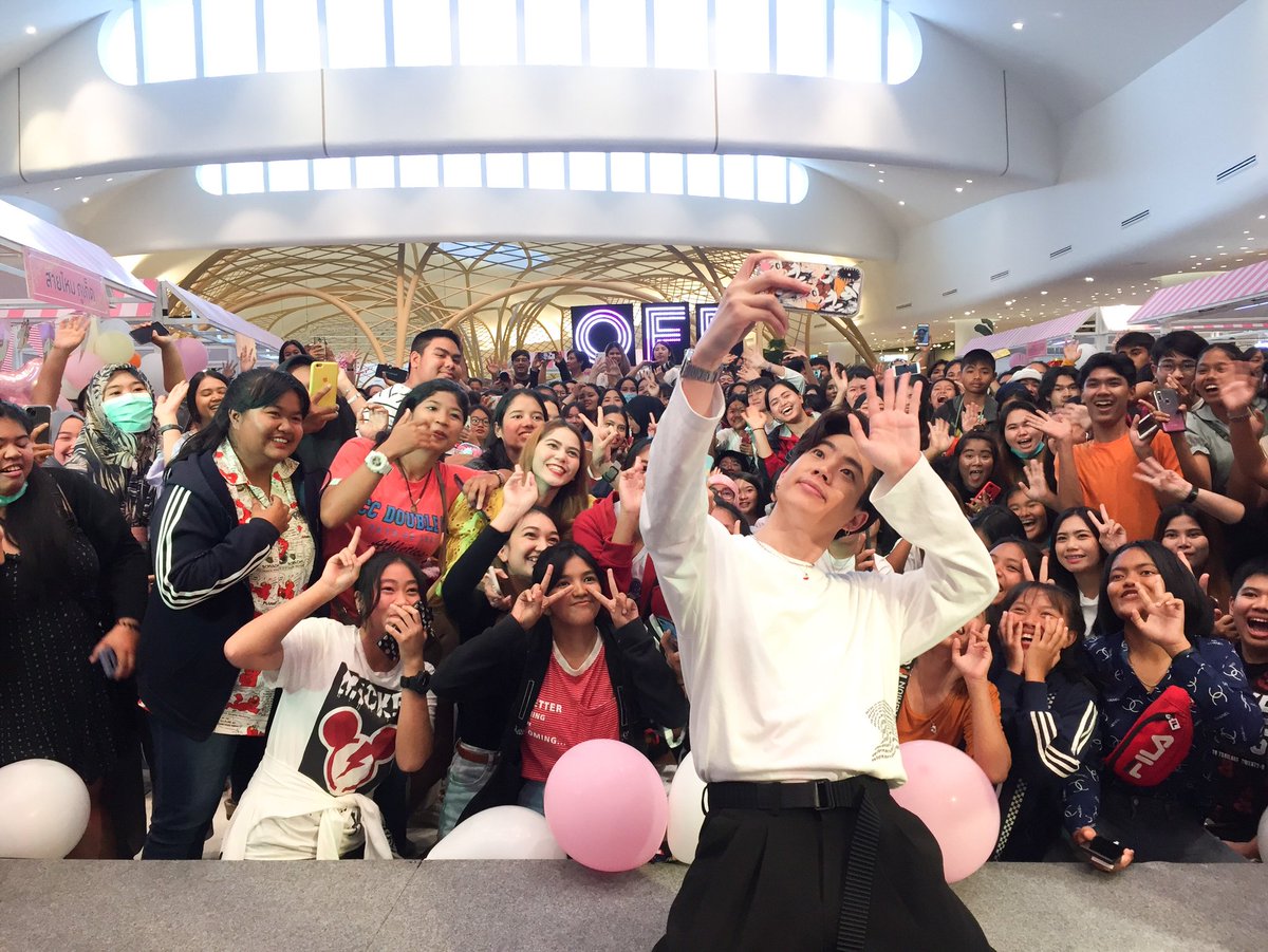 CentralPhuket's tweet photo. 🍭🍰   สนุกมากกก ขอบคุณ Fc ป่าปี้ทุกคนครับ 

#Tumcial #ออฟกัน #ป่าปี้ #ออฟจุมพล
#LoveStorySweetMarketxoff
#LoveStorySweetMarket  #CentralPhuket https://t.co/DikGu23wvb