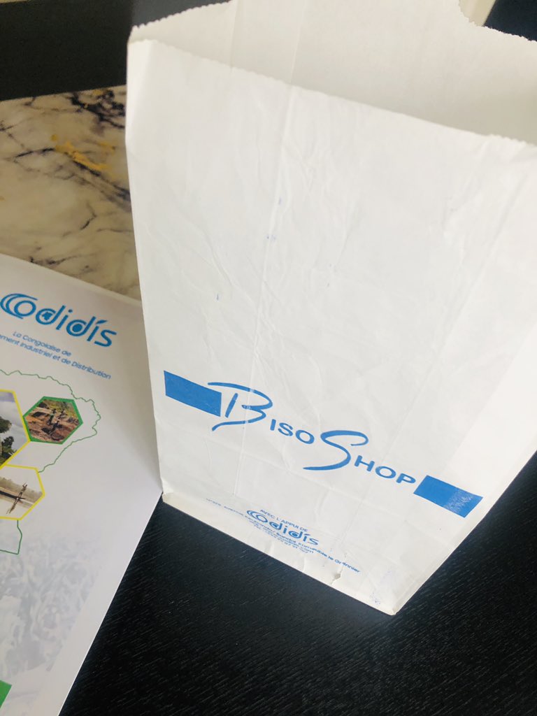 p_kissimba's tweet photo. @annytenga @SORAZIZ à #Codidisrdc dans le souci de rende nos #Bisoshop eco-friendly non seulement ils sont solaire aussi nos emballages seront biodégradables https://t.co/C08hWKJwoW