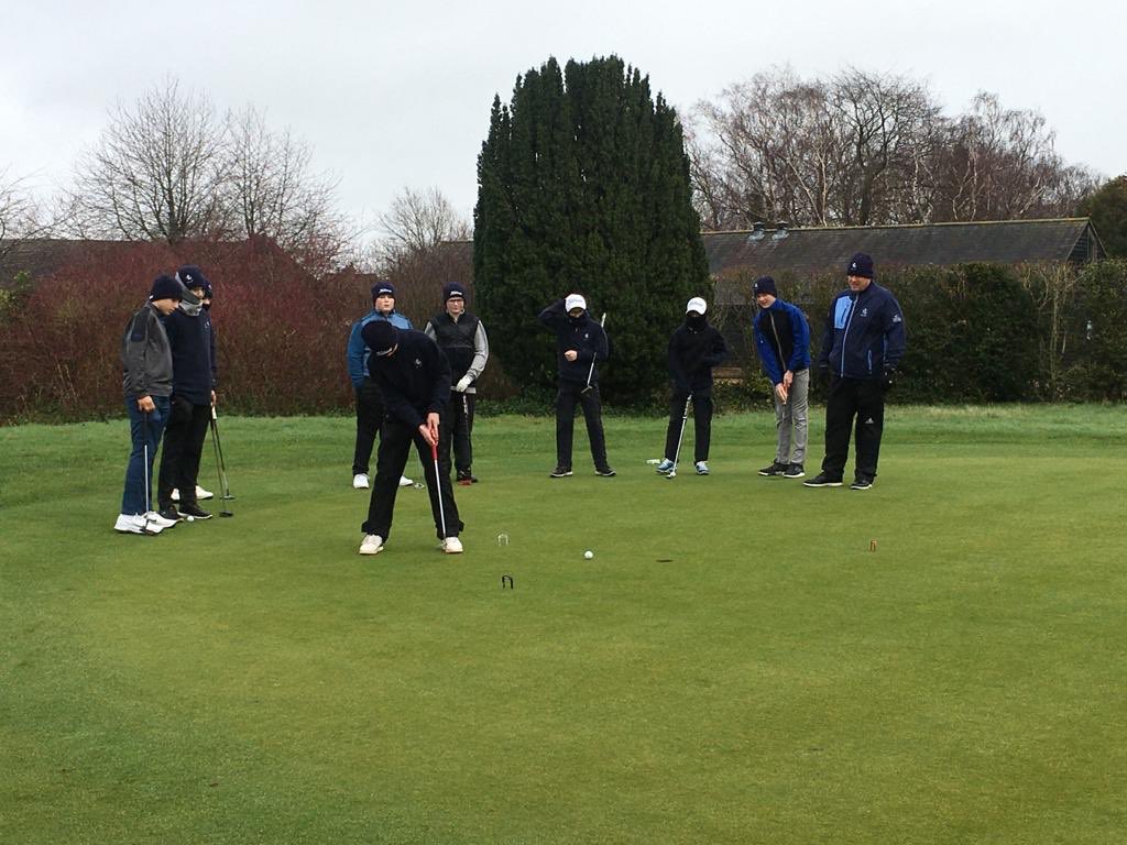 Kent_Golf_'s tweet photo. A full day of training and development for the Kent Under 14’s squad. A huge thank you to The @LondonGolfClub for kindly hosting the squad and allowing use of their facilities with Coach @ppgolfnut Peter Parks 🏌🏻‍♂️⛳️🎉 

#countygolf #kentgolf #juniorgolf #instagolf #growingthegame https://t.co/LM7PTx5Atv