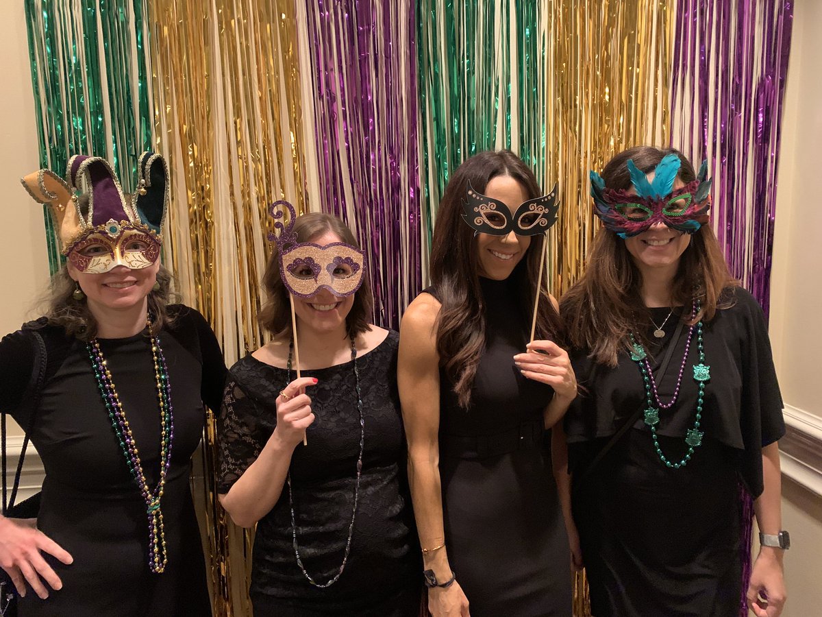 Lots of Mari Gras fun at the Henking/Hoffman PTA benefit last night! Thank you <a href="/HE_HO_PTA/">Henking-Hoffman PTA</a> for all the planning...such a great event! <a href="/PrincipalPuetz/">Patty Puetz</a> <a href="/PrincipalStew/">Principal S. Stewart</a> <a href="/NatalieSzeles/">Natalie Szeles</a> #WeAreD34