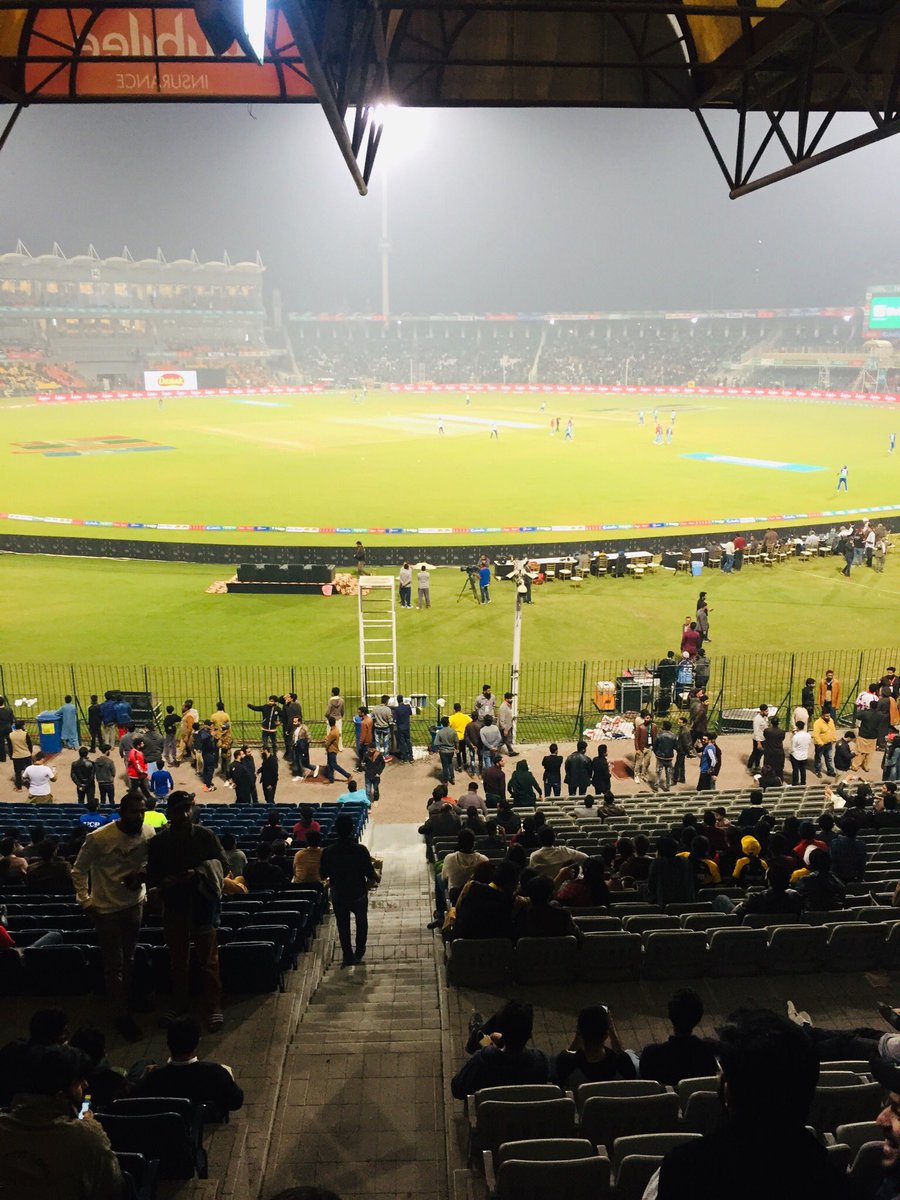 AleemAkhtar02's tweet photo. #IsbVsMul #UnitedVsSultans #Islamabadunited #MultanSultans #PSLV2020 #PSLV #PSL2020 #PSLt20 #PSL5ComesPakistan #IslamabadunitedVsMultansultans @OfficialPSL @TheRealPCB @TheRealPCBMedia @HBLPak https://t.co/JMR57zZsFj