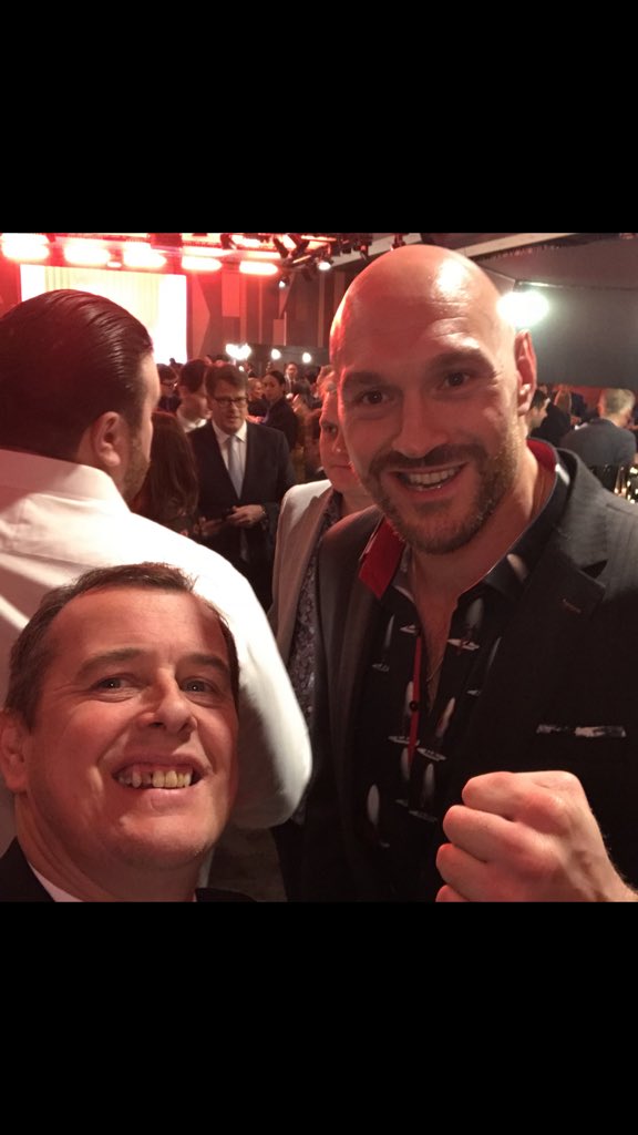 jm130tt's tweet photo. Morecambe lads can do it! Top job @Tyson_Fury #heart #wantedit #proudofmorecambe https://t.co/pyTnaZM7b2