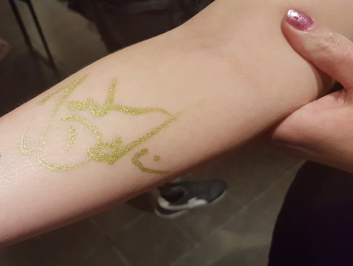 JeniferHoche's tweet photo. Next Week...New Tattoo😁😆
I know...I'm Crazy 😋😋😋
.
.
#jordandevlin #irishace #importkiller #tattoo #wrestling #crazy 
@Jordan_Devlin1 https://t.co/V8xL9Fpgrv
