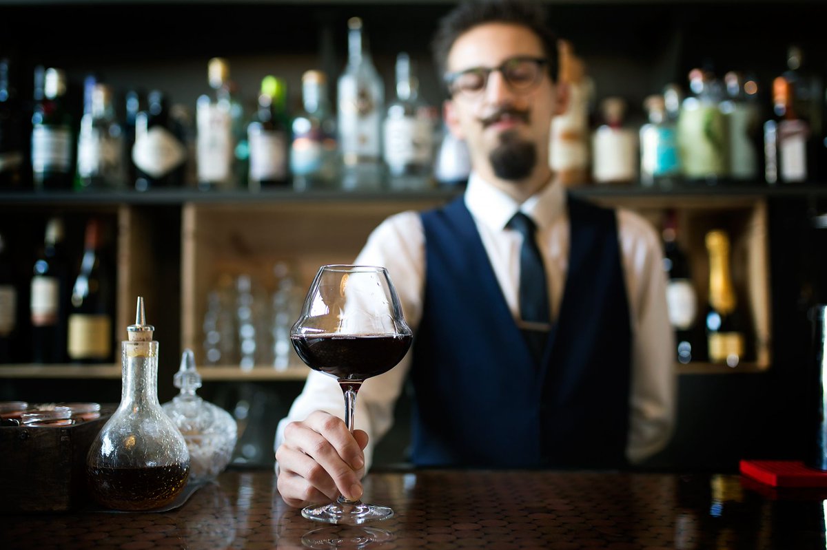 The true art of bartending is at the heart of what we do, why not take a seat at our two penny bar and we'll match a wine to your mood. 🍷
latelierduvin.co.uk/?utm_source=tw… #wine #winetasting #brightondrinks #latelierduvin