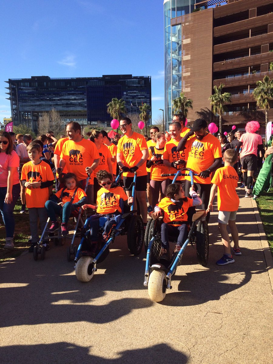 yagueannie's tweet photo. Représente @Saurel_P à la Course solidaire « Envolez-vous » organisée par le #MARC au bénéfice de l’association @_enVol_ 15 joélettes, 50 coureurs accompagnants dont @fabienabert et 450 participants #sports #solidarité #Handicap #inclusion #Montpellier #MTP3M @patrickrivas79 https://t.co/qzQrhH9yiu