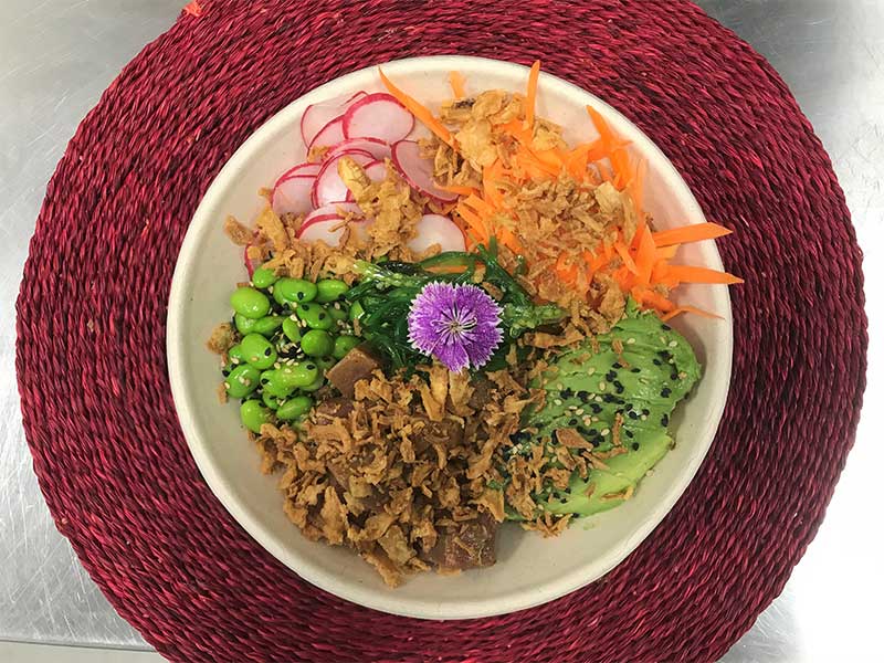 Gastroactivity's tweet photo. ¿Sabes lo qué es un #restaurantevirtual? 
Nace (B)OWLERS en Madrid, con unos platos riquísimos "solo para llevar". Puedes ir a por ellos a su cocina/local o perdirlos por la APP y principales empresas de delivery

Muy recomendable 🍽️😋 #bowlers

https://t.co/0IpgvLE4TR https://t.co/Av3bXE5CS9