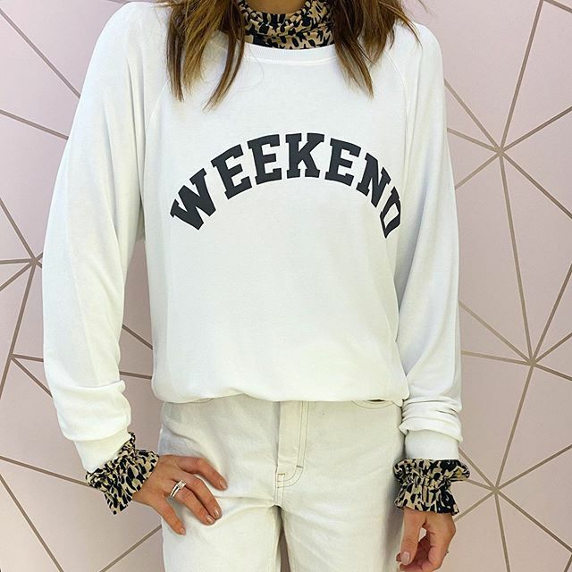 You’ve still got one more day of weekend left! Thanks to @apostcardfrombrighton for making our outfit choices easy! ift.tt/2HOx2zr