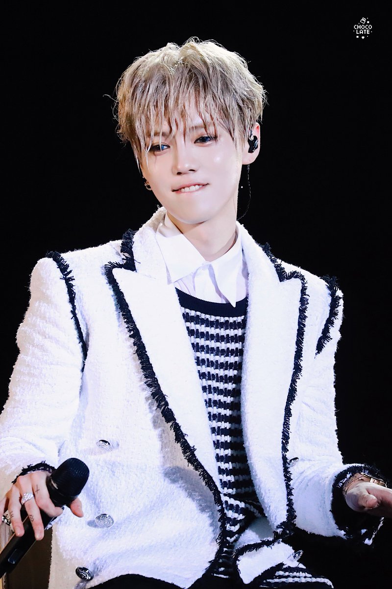 LUdarlingTH's tweet photo. 【HQ】181109 #LuHan - 2018 CHINA TOUR <RE : X> In Shenzhen #LuHan2ndConcertTour #LuHanReX (cr.巧克力酱) 1
https://t.co/Z6ESBBdhLU
https://t.co/Y7frZAPFOq
https://t.co/twbu1p034w https://t.co/qAl1mT4ekA