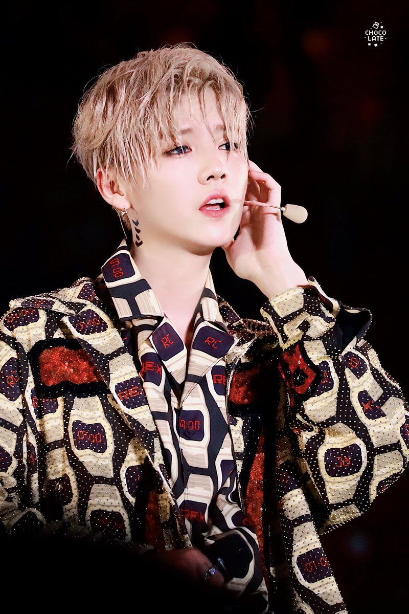 LUdarlingTH's tweet photo. 【HQ】181109 #LuHan - 2018 CHINA TOUR <RE : X> In Shenzhen #LuHan2ndConcertTour #LuHanReX (cr.巧克力酱) 2
https://t.co/sErkxArVx3
https://t.co/LNOHAfbcTp
https://t.co/EvaSim3SvP https://t.co/tA7BVl7EQA
