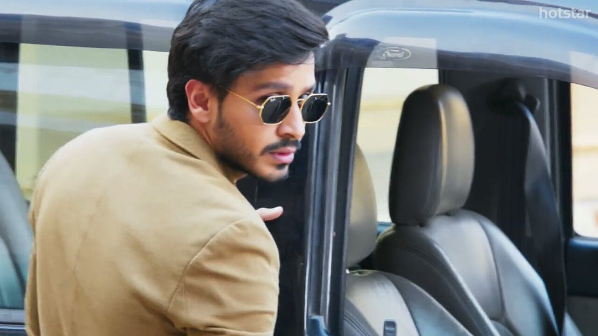<a href="/ParamSinghFC/">ParamSinghFC</a> <a href="/8paramsingh/">Param Singh</a> And these 2 from #MariamKhanReportingLive #ParamSingh #ParamSinghThrowback