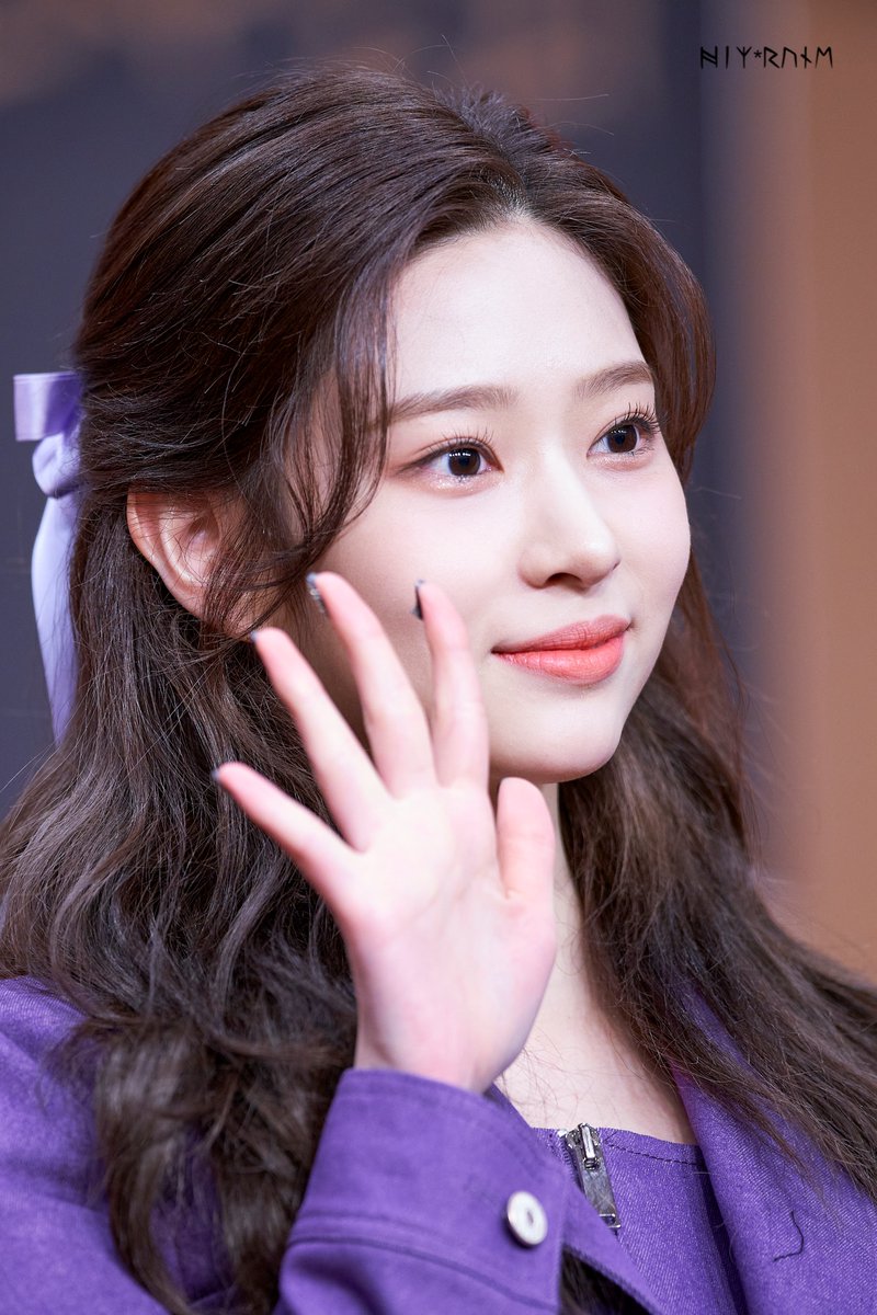 200222 아이즈원 당산 팬사인회 김민주 1P

#김민주 #キムミンジュ #KimMinJu
#아이즈원 #IZONE #アイズワン