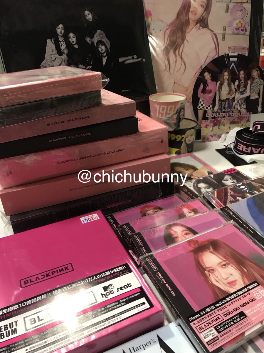 chichubunny's tweet photo. 📮ขายทั้งหมดนี่ค่า ลดจากราคาเต็มทุกอันค่ะ ยังไม่มีเวลาถ่ายรูปดีๆ สนใจdmสอบถามก่อนได้ค่ะ ของสะสมบพ นิตยสารบพ อัลบั้ม แฟ้ม ที่ครอบแก้ว ซซกตบ้านไซท์ โปสคอน เราก็มีขายค่ะ😂 #ตลาดนัดบพ #ตลาดนัดblackpink #ตลาดนัดแบล็คพิงค์ https://t.co/la8Oqiouey